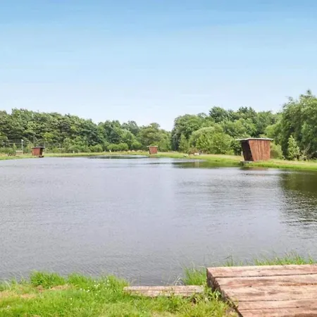 5 Person In Hovborg-by Traum *