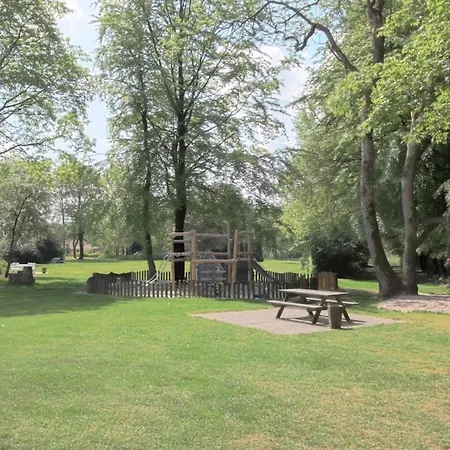 5 Person In Hovborg-by Traum * Hovborg